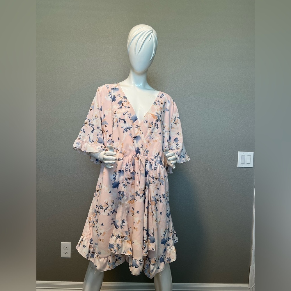 Simplee Plus Floral Mini Dress Size 4